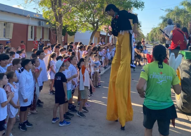 Oliveros celebra el cierre de la Semana de la Salud Mental con una jornada a pura alegría y arte