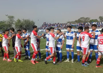 El viento sopló más fuerte que los goles: Empate 0 a 0 en el clásico de San Genaro