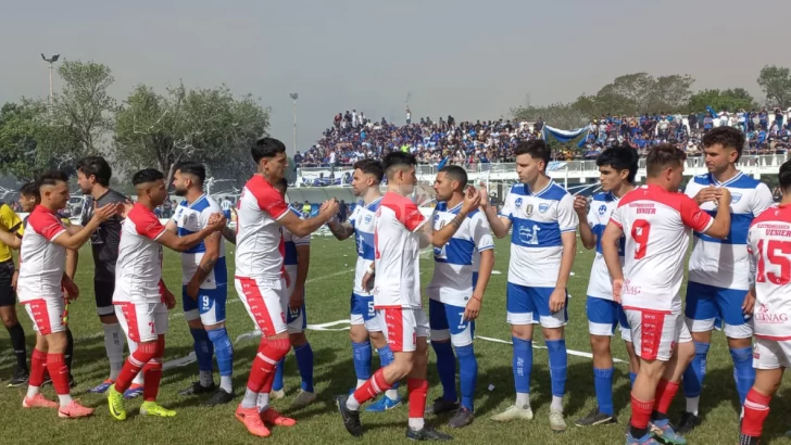El viento sopló más fuerte que los goles: Empate sin diferencias en el clásico de San Genaro