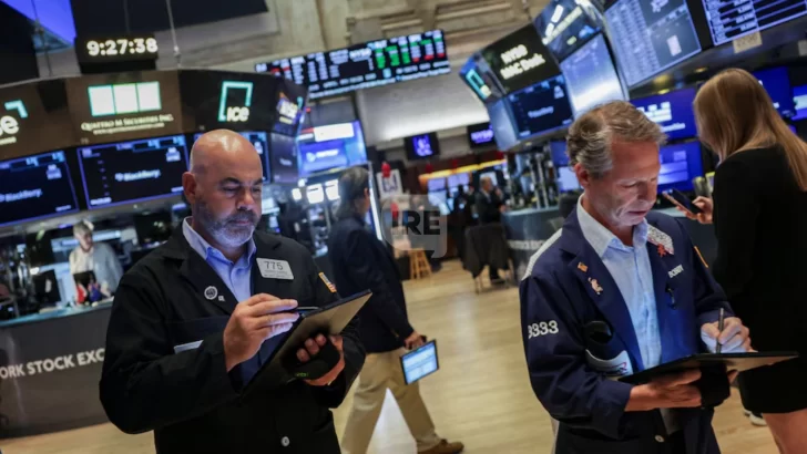 Euforia en los mercados tras el triunfo de Milei: Suben las acciones y baja el dólar