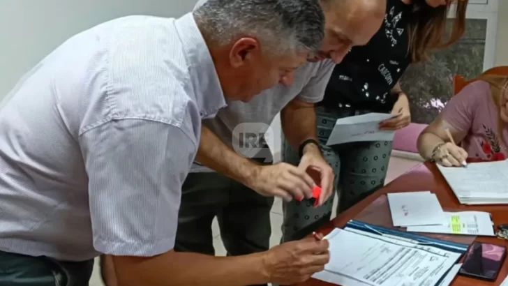 Pueblo Andino entregó la última partida de aportes escolares del año