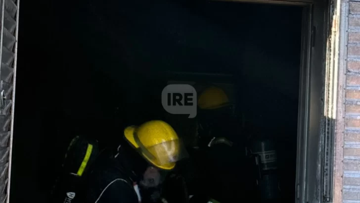 Incendio en una vivienda de Totoras: Una mujer fue trasladada al SAMCo local