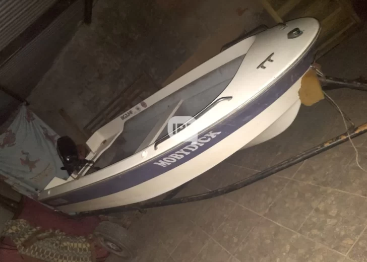 Robaron una lancha en Oliveros y su dueño pide ayuda para encontrarla Robaron una lancha en Oliveros y su dueño pide ayuda para encontrarla