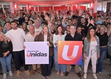 El socialismo pidió el voto por Provincias Unidas: “Es la única garantía de que el fracaso de Milei no nos arrastre al pasado”