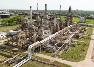 Vuelve a funcionar la Refinería San Lorenzo: Generará 250 nuevos puestos de trabajo
