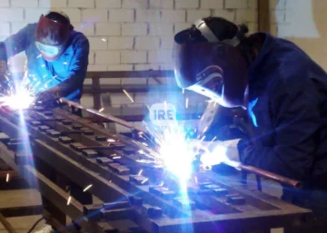 El CECLA busca docentes para enseñar herrería, soldadura y electricidad en Maciel y Puerto San Martín