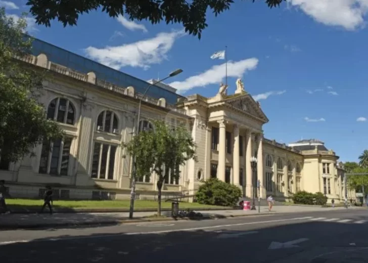 La UNR fue reconocida como la cuarta mejor universidad pública del país