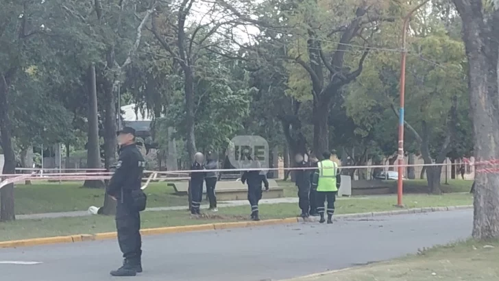 Conmoción en Puerto San Martín: Una persona murió en plena vía pública