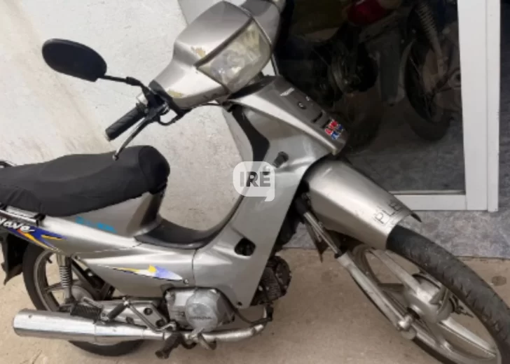Recuperaron en Capitán Bermúdez una moto con pedido de secuestro y detuvieron a una mujer