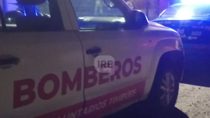 Un incendio se desató en una carpintería de  Gauchito Gil y lograron que no alcance una casa