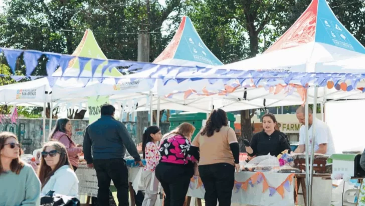 Feria de emprendedores en barrio Díaz Vélez: Una tarde para disfrutar en comunidad