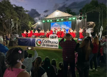 Ballets de toda la región llegan a Oliveros para celebrar el 1° Encuentro de Danzas Folklóricas