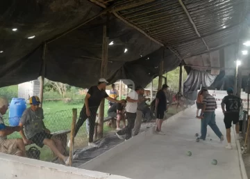 La cancha de bochas “El Monumental” de Oliveros busca renacer con una rifa solidaria