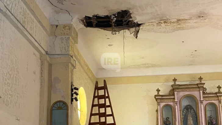 Puerto Gaboto en emergencia: Tras el derrumbe en la capilla, necesitan ayuda para poder celebrar comuniones y bautismos