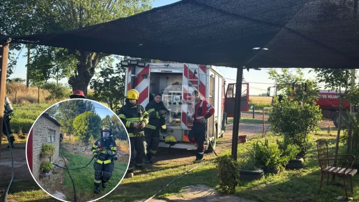 Dos personas fueron asistidas por inhalación de humo tras un incendio en el baño de una vivienda