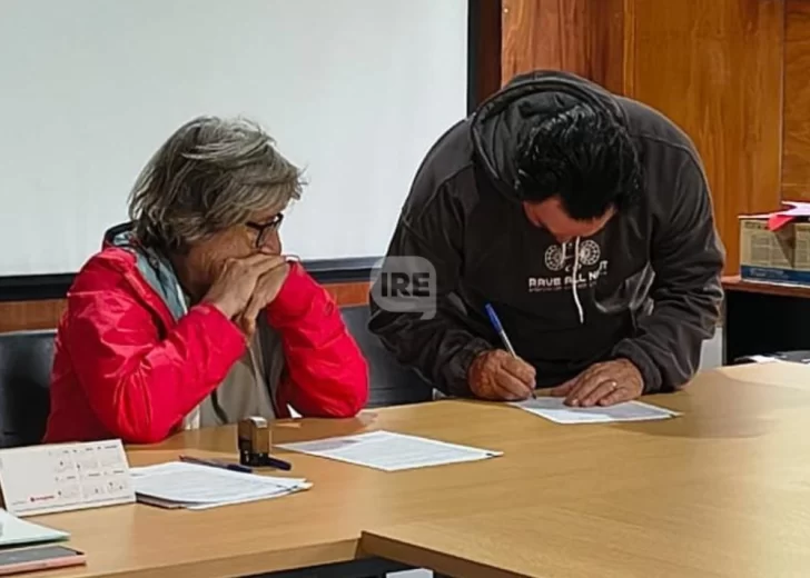 Monje entregó nuevos créditos a emprendedores y ya son treinta los beneficiados Monje entregó nuevos créditos a emprendedores y ya son treinta los beneficiados