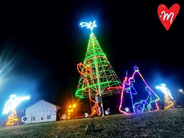 Maciel encendió el espíritu navideño e invita a decorar el pueblo con luz y creatividad