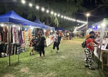 El espíritu de la Navidad vuelve a Oliveros: Tres días de paseo, atracciones y actividades para la familia