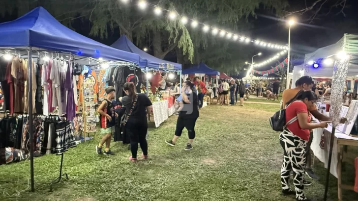 El espíritu de la Navidad vuelve a Oliveros: Tres días de paseo, atracciones y actividades para la familia