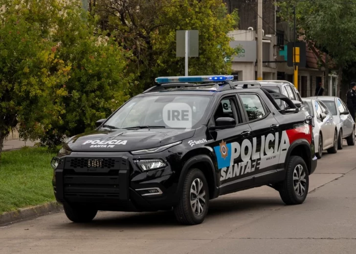 Le salvaron la vida en un patrullero a un niño de 2 años que se había ahogado Le salvaron la vida en un patrullero a un niño de 2 años que se había ahogado