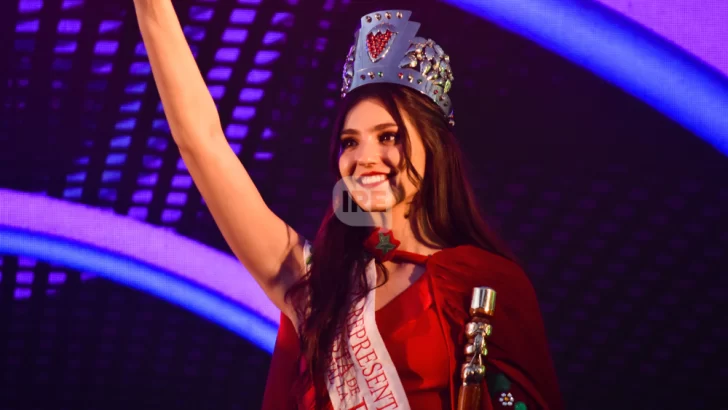Una pulsera, un nombre y un abrazo del cielo: La emoción de Samira Useglio en la Fiesta de la Frutilla