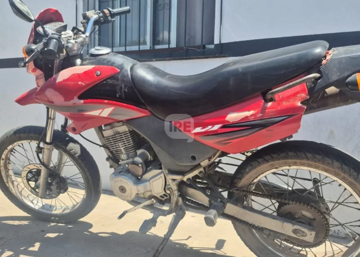 Iba en moto a toda velocidad y sin papeles: Un hombre de Fray Luis Beltrán fue detenido en San Lorenzo Iba en moto a toda velocidad y sin papeles: Un hombre de Fray Luis Beltrán fue detenido en San Lorenzo