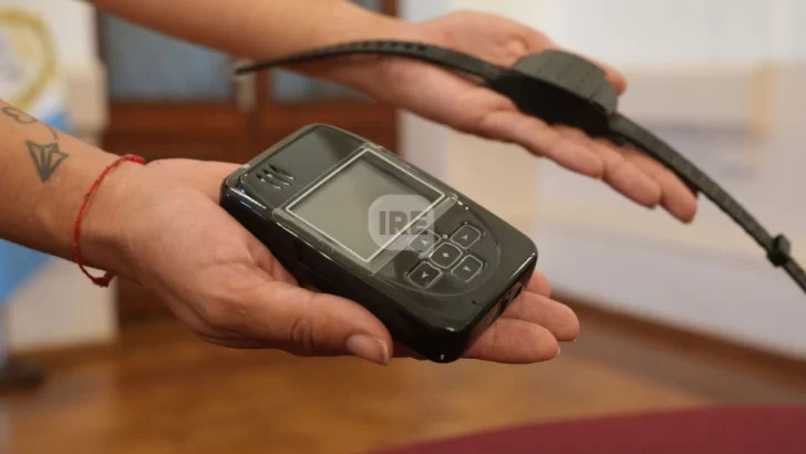 La Provincia mostró cómo funciona el sistema de tobilleras duales para prevenir la violencia de género