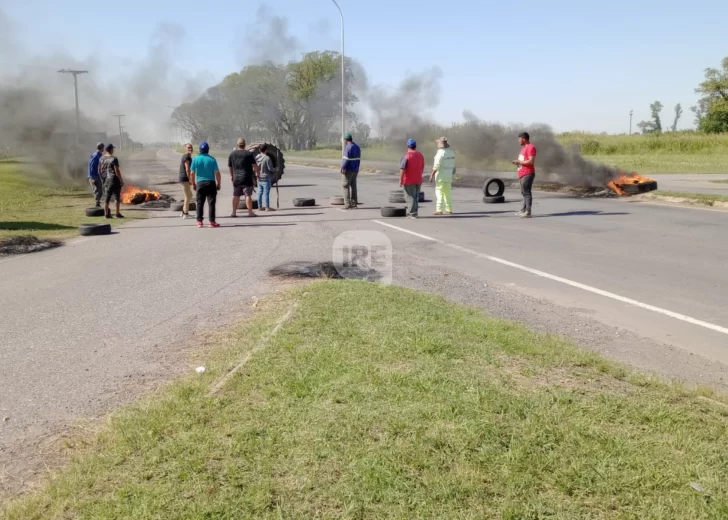 Pescadores retoman el corte en la ruta 11 ante la falta de respuestas: “Tienen que pensar en la gente”