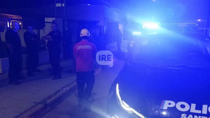 Quedó atrapada en su casa y fue asistida por bomberos y personal médico en San Lorenzo