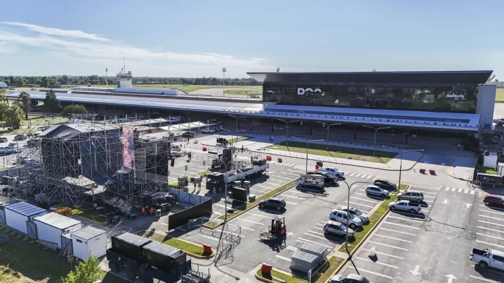 Rosario inaugura su aeropuerto remodelado con shows, actividades y sorteos de vuelos Rosario inaugura su aeropuerto remodelado con shows, actividades y sorteos de vuelos