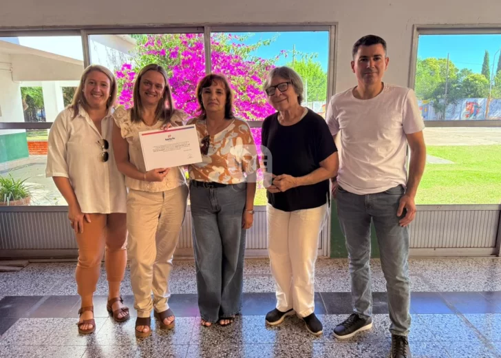 Educación entregó más de $18 millones para las nuevas ventanas de la escuela secundaria de Monje Educación entregó más de $18 millones para las nuevas ventanas de la escuela secundaria de Monje