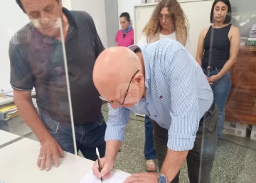 Con fuerte respaldo y un discurso de cercanía, Gustavo Ramos tomó las riendas de la Comuna de Barrancas