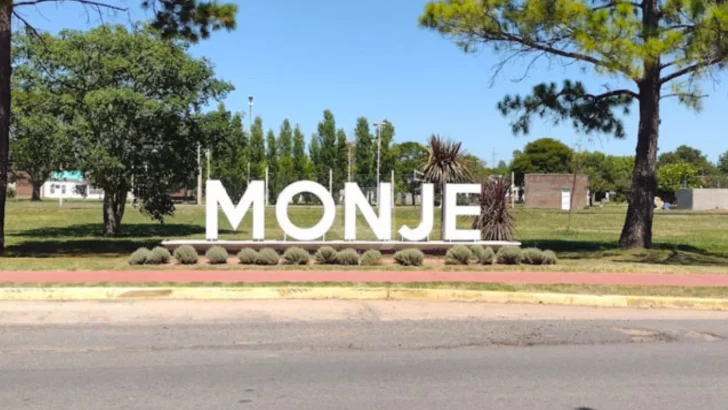 “Hagamos juntos un Monje lleno de magia navideña”: Invitan a comercios y vecinos a decorar vidrieras y hogares