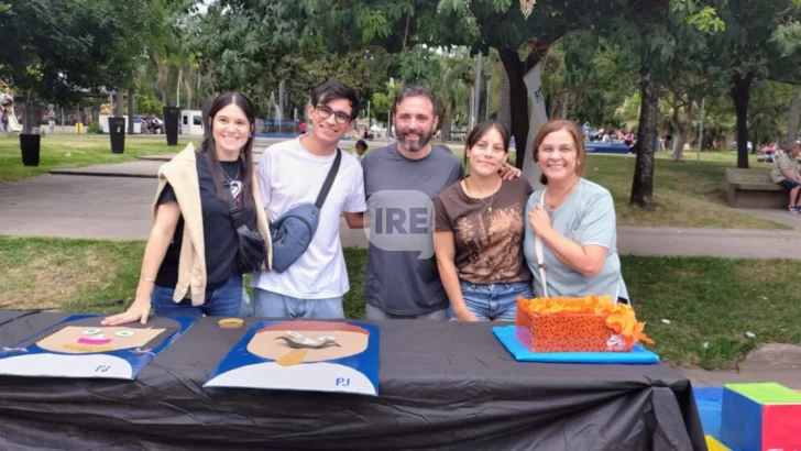 Fiesta total en Puerto: La Kermesse Aniversario llenó la plaza de música y juegos