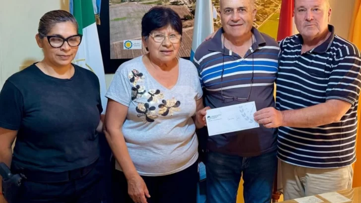 La Comuna de Carrizales entregó aportes al Centro de Jubilados y Pensionados