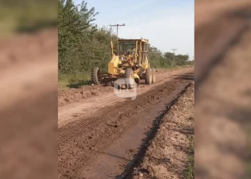 Puerto Gaboto avanza con la recuperación de caminos rurales tras años de abandono