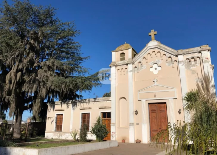 Forzaron una puerta de la parroquia de Carrizales, robaron una garrafa y la descartaron en la entrada del pueblo