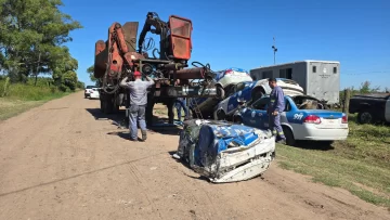 Más de 100 vehículos fueron compactados en un importante operativo en Gessler Más de 100 vehículos fueron compactados en un importante operativo en Gessler