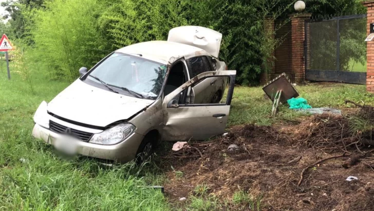 Tremendo accidente en Oliveros: Un auto volcó en ruta 11 y el conductor logró salir por sus propios medios