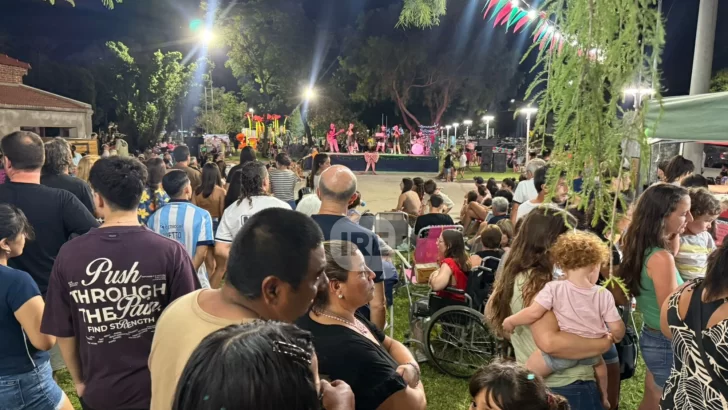 Oliveros cerró con éxito la Semana del Espíritu Navideño