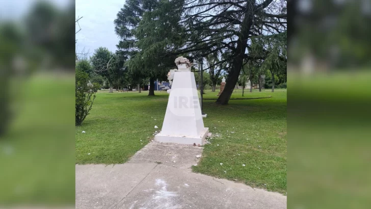 Puerto Gaboto: Buscan a los responsables del vandalismo al busto de San Martín Puerto Gaboto: Buscan a los responsables del vandalismo al busto de San Martín