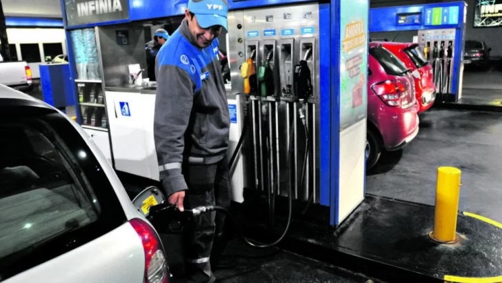 Suba tras suba: Diciembre arrancó con nuevos aumentos en las estaciones de servicio