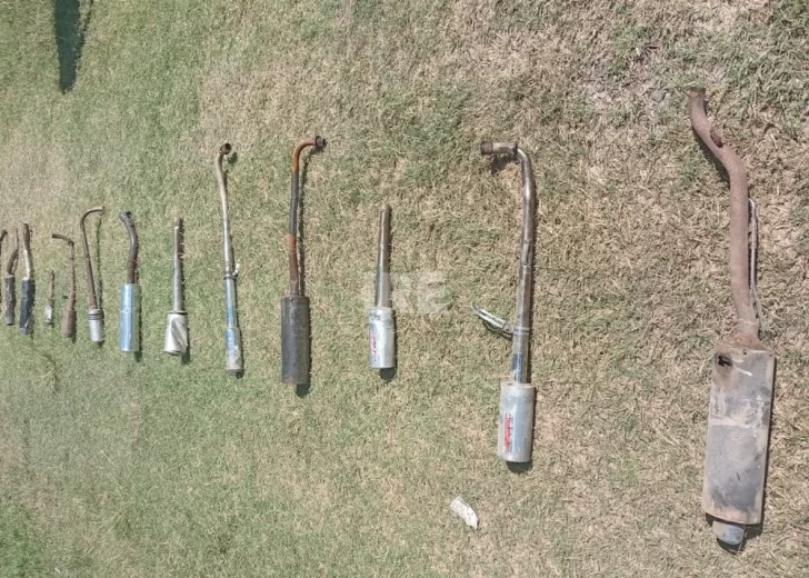 La municipalidad de San Genaro volvió a destruir caños de escapes ilegales La municipalidad de San Genaro volvió a destruir caños de escapes ilegales