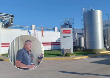 “Hace siete años que nos mienten”: Fuerte cruce entre trabajadores y un dueño de Lácteos Verónica “Hace siete años que nos mienten”: Fuerte cruce entre trabajadores y un dueño de Lácteos Verónica