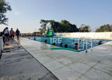 Agua, espuma y deporte: El Club Atlético Unión de Clarke propone un domingo distinto para toda la familia Agua, espuma y deporte: El Club Atlético Unión de Clarke propone un domingo distinto para toda la familia