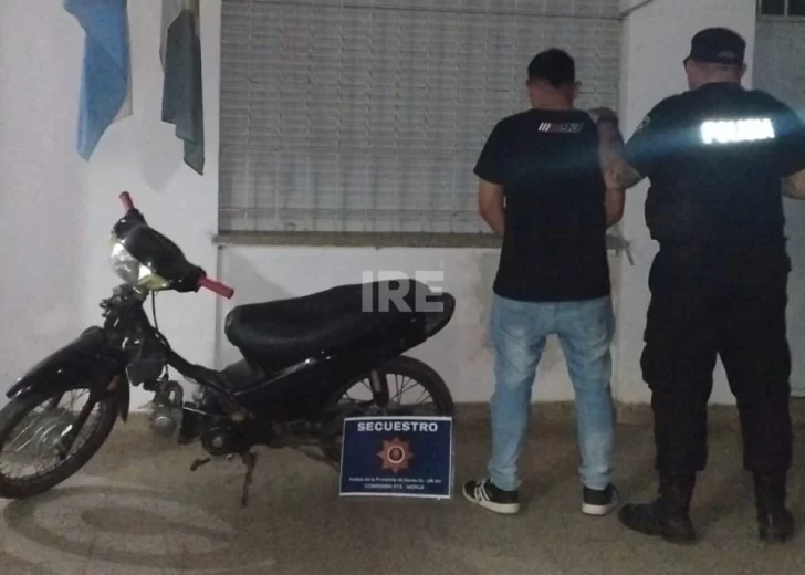 Circulaba en una moto robada en Monje: Lo detuvieron y horas después quedó en libertad Circulaba en una moto robada en Monje: Lo detuvieron y horas después quedó en libertad
