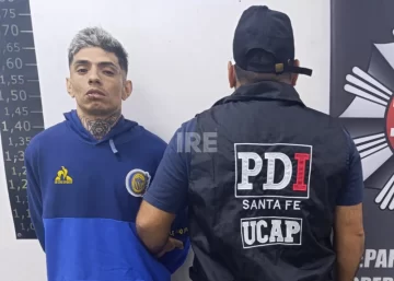 Cayó “Chami” Mendoza, uno de los 10 delincuentes más buscados de Santa Fe: Ofrecían $30 millones de recompensa Cayó “Chami” Mendoza, uno de los 10 delincuentes más buscados de Santa Fe: Ofrecían $30 millones de recompensa