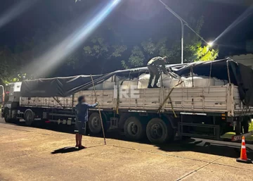 Secuestraron 27 toneladas de un químico clave para fabricar droga en San Genaro Secuestraron 27 toneladas de un químico clave para fabricar droga en San Genaro