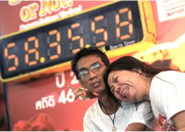 Día Internacional del Beso: Cómo fue el beso más largo de la historia y sus reglas extremas Día Internacional del Beso: Cómo fue el beso más largo de la historia y sus reglas extremas