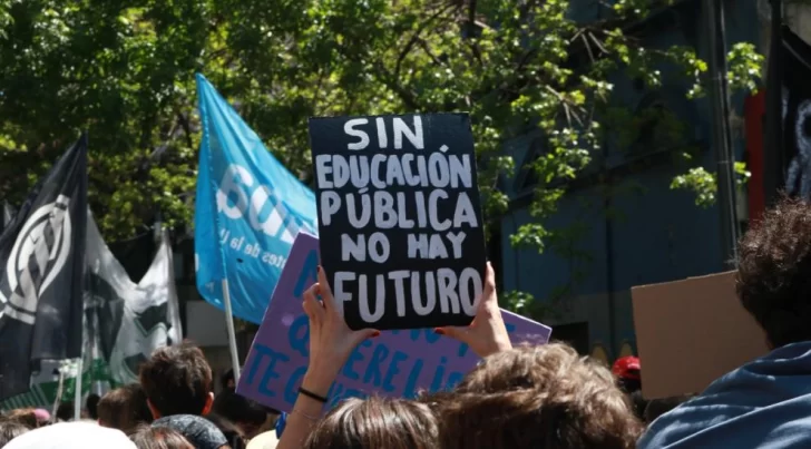 La Universidad no se apaga: Jornada de 24 horas en defensa de la educación pública en el Polo Educativo de Puerto La Universidad no se apaga: Jornada de 24 horas en defensa de la educación pública en el Polo Educativo de Puerto